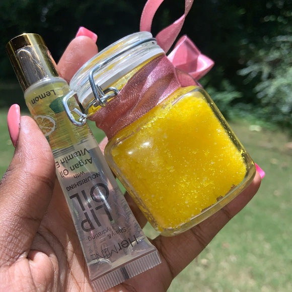 candied lip scrubs - Picture 6 of 7